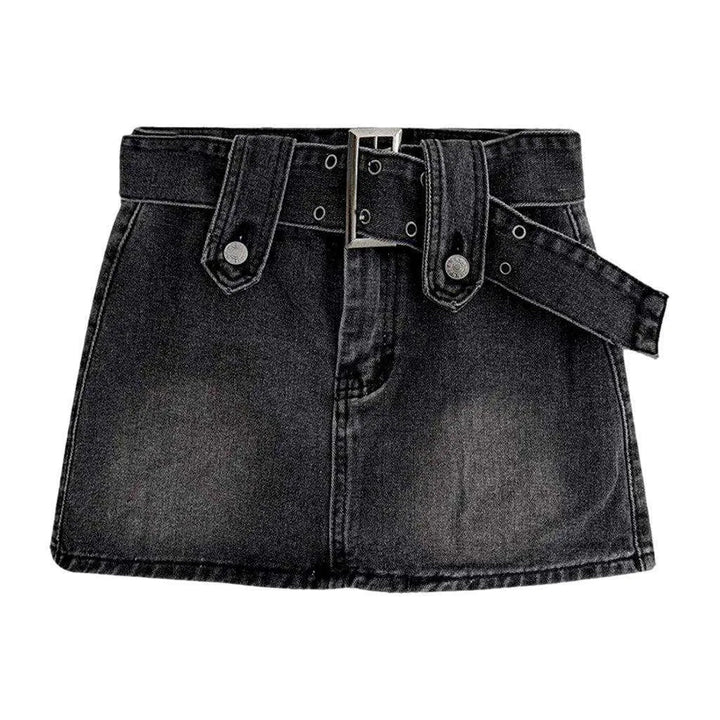 Dark denim skirt with belt